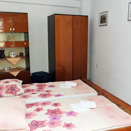Apartment Victoria *